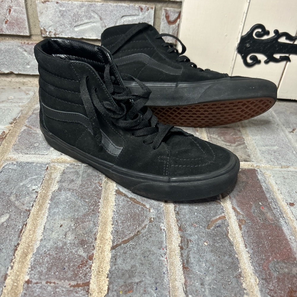 Vans Black High-Top Men's Suede Sneakers 7.5 Women’s 9
